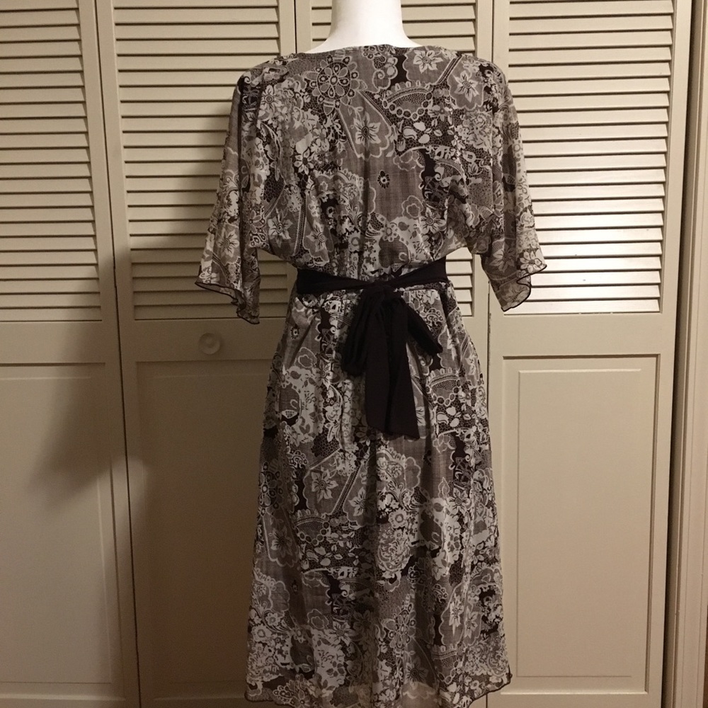 Dress - Picture 3 of 6